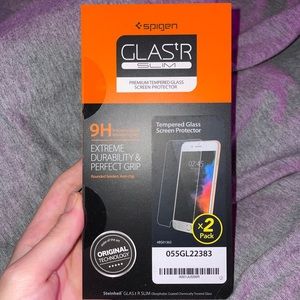 Spigen IPhone 6/7 Plus screen protectors